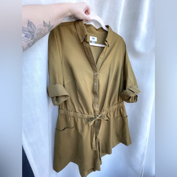 Old Navy Pants - Like New Old Navy Cotton Rompe Adjustable Waist 6” Inseam Brown/Green Plus 1X